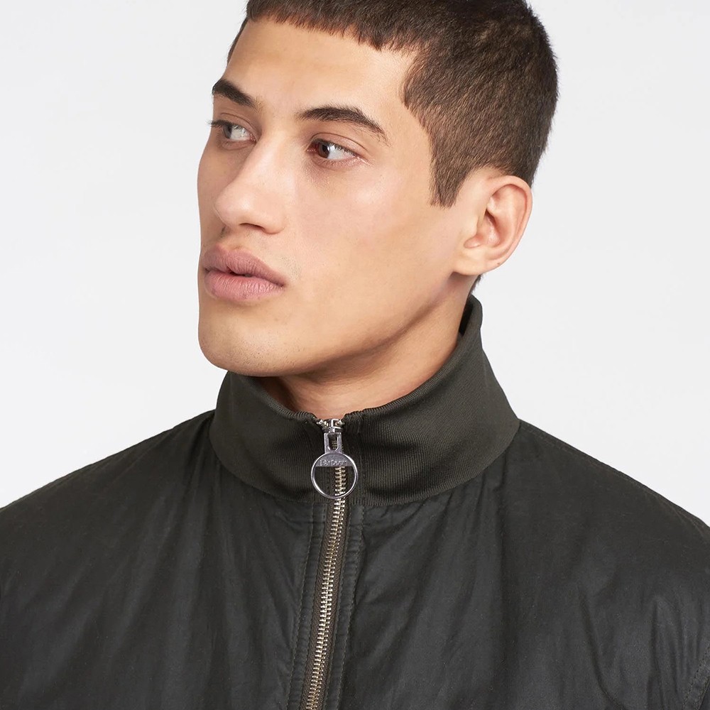 Chaqueta Barbour GS Short Wax - Imagen 5